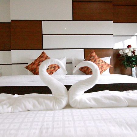 Ttt Hotel Hat Yai Exterior photo